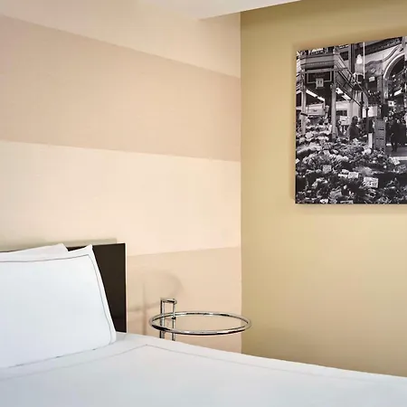 Park Plaza Leeds 4*