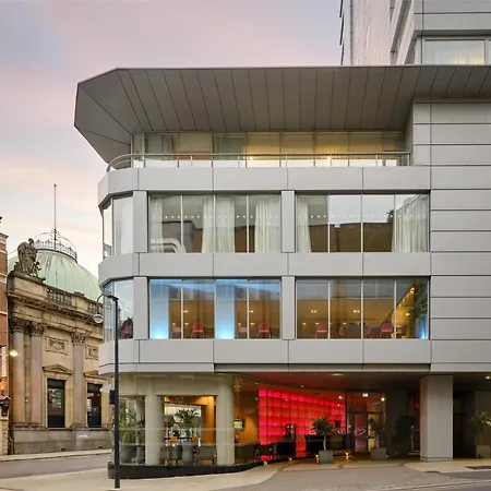 Park Plaza Hotel 4*