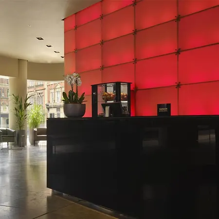 Park Plaza 4*