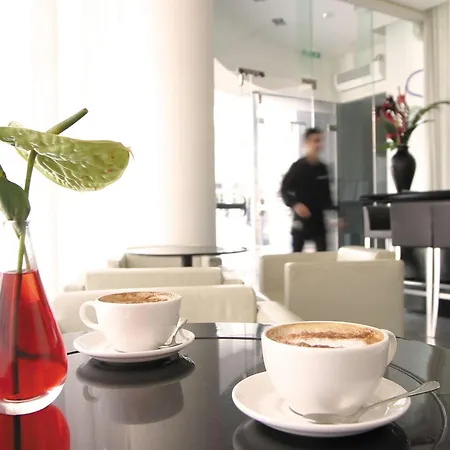 Park Plaza Hotel 4*