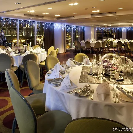 Park Plaza Leeds 4*
