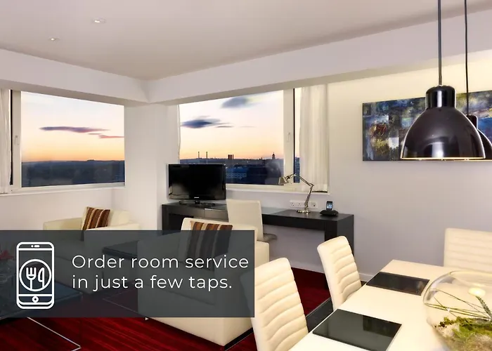 Готель Park Plaza