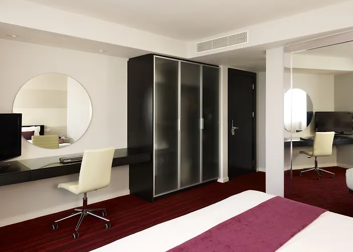 Готель Park Plaza Лідс