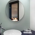 Park Plaza 4*