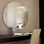 Park Plaza 4*